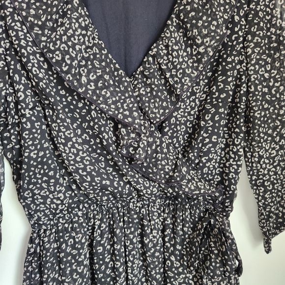 Abercrombie & Fitch Size S Black Faux Wrap Cheetah Print V-Neck 3/4 Sleeve Dress - Picture 3 of 11